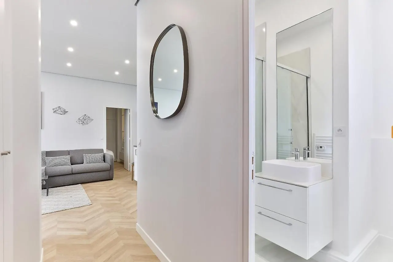 Appartamento 126 - Urban Amazing 3BR Montorgueil Parigi 0*,  Francia